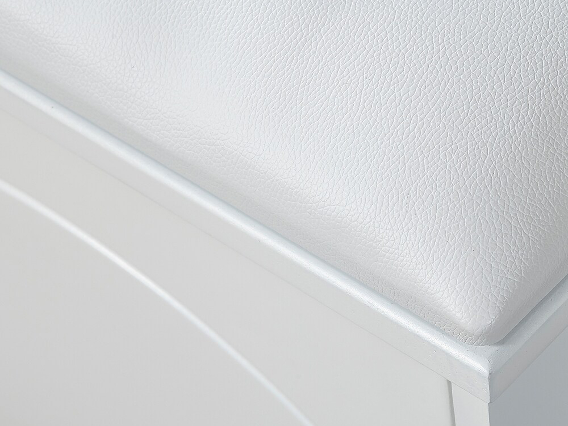 MOULIN Shoe Storage Cushion detail MOULIN Shoe Storage Cushion detail